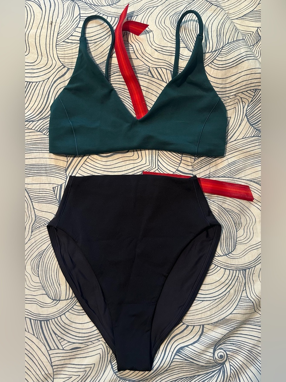 Left On Friday Swim Suit Set NWT - Sunday Top + Hi Hi Bottoms - Size Small